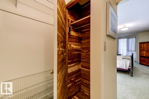 1403 11503 100 Avenue, Edmonton, AB - Indoor Photo Showing Other Room
