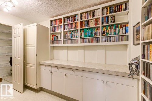 1403 11503 100 Avenue, Edmonton, AB - Indoor