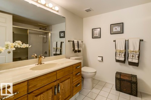 1403 11503 100 Avenue, Edmonton, AB - Indoor Photo Showing Bathroom