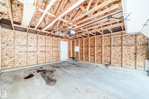 3834 Allan Drive, Edmonton, AB - Indoor Photo Showing Other Room