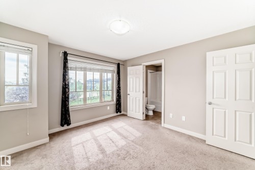 3834 Allan Drive, Edmonton, AB - Indoor Photo Showing Other Room