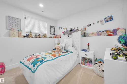 34 Foxboro Close, Sherwood Park, AB - Indoor Photo Showing Bedroom