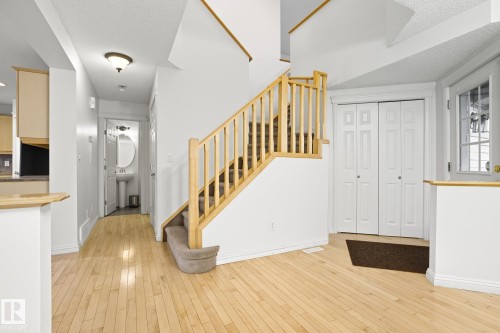 548 Adams Way, Edmonton, AB - Indoor Photo Showing Other Room