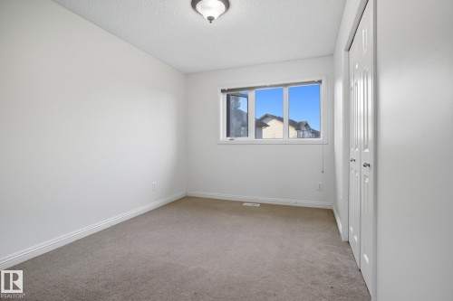 548 Adams Way, Edmonton, AB - Indoor Photo Showing Other Room