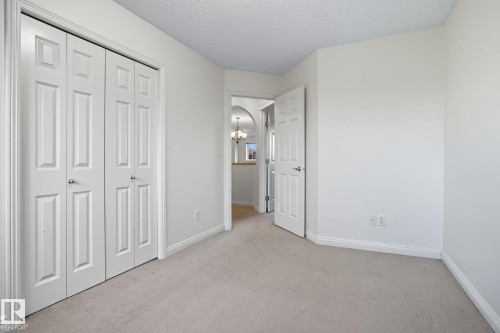 548 Adams Way, Edmonton, AB - Indoor