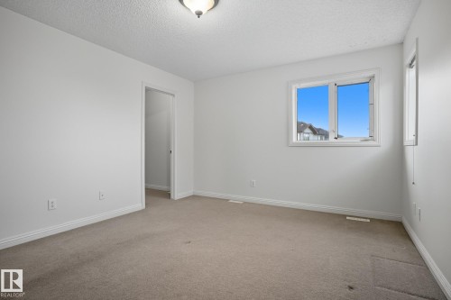548 Adams Way, Edmonton, AB - Indoor Photo Showing Other Room