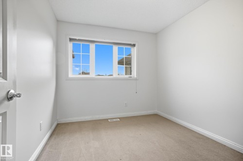 548 Adams Way, Edmonton, AB - Indoor Photo Showing Other Room