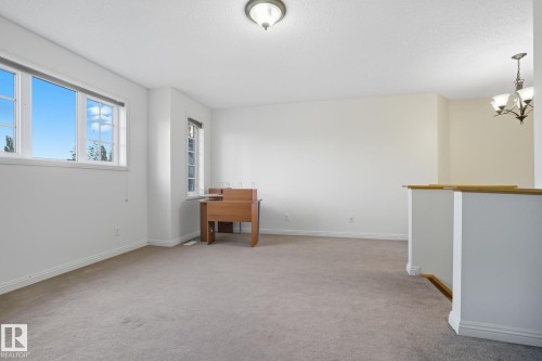 548 Adams Way, Edmonton, AB - Indoor Photo Showing Other Room
