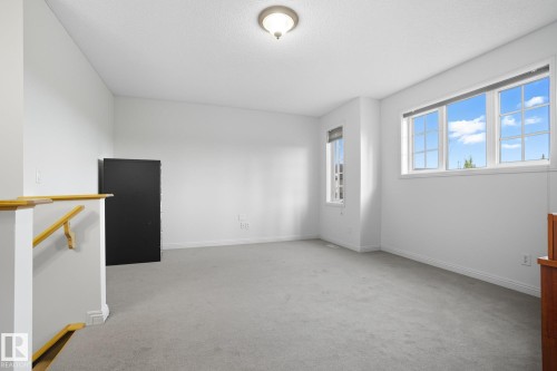 548 Adams Way, Edmonton, AB - Indoor Photo Showing Other Room