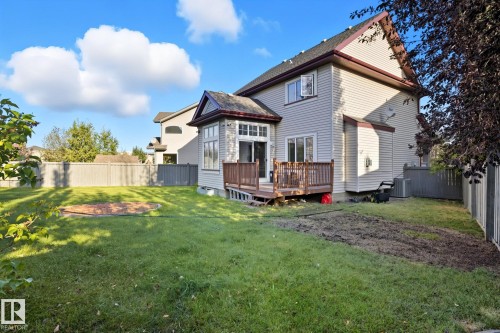 548 Adams Way, Edmonton, AB - Outdoor