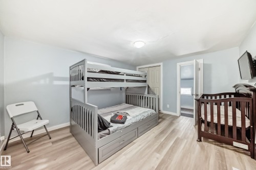 11951 77 Street Nw, Edmonton, AB - Indoor Photo Showing Bedroom