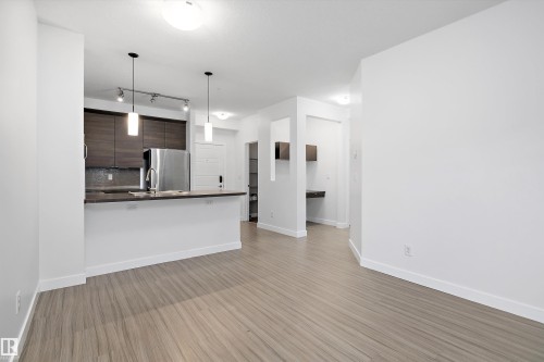 108 2590 Anderson Way, Edmonton, AB - Indoor Photo Showing Kitchen