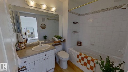 508 7839 96 Street, Edmonton, AB - Indoor Photo Showing Bathroom