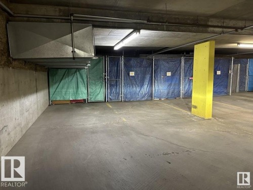 508 7839 96 Street, Edmonton, AB - Indoor Photo Showing Garage