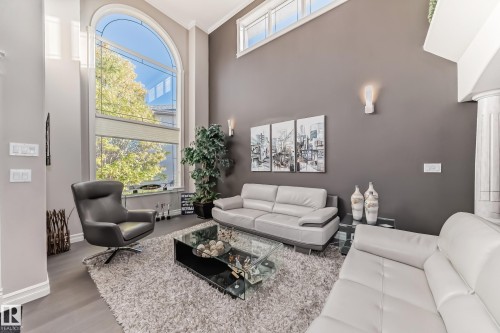 Edmonton, AB - Indoor Photo Showing Living Room