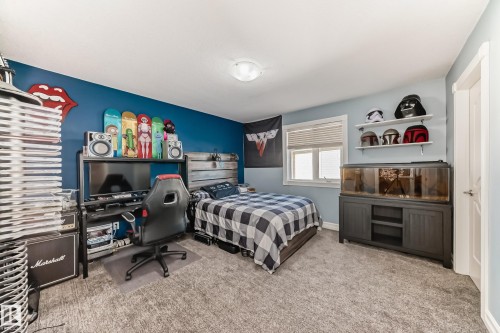 Edmonton, AB - Indoor Photo Showing Bedroom