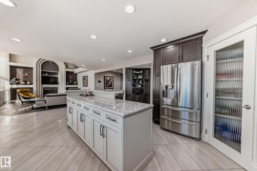 Edmonton, AB - Indoor Photo Showing Kitchen