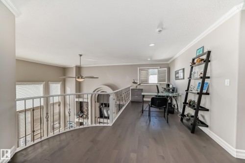 Edmonton, AB - Indoor Photo Showing Other Room