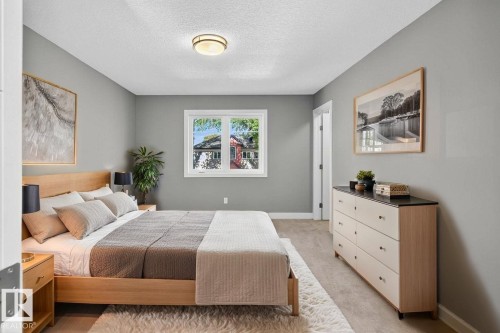 7909 105 Avenue Nw, Edmonton, AB - Indoor Photo Showing Bedroom