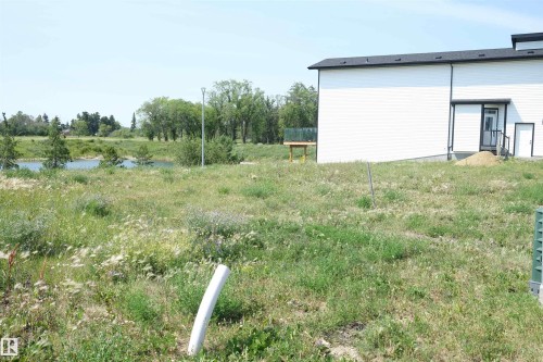 View of yard - 9227 156 Avenue, Edmonton, AB 