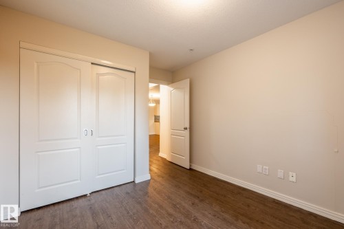 136 278 Suder Greens Drive, Edmonton, AB - Indoor Photo Showing Other Room