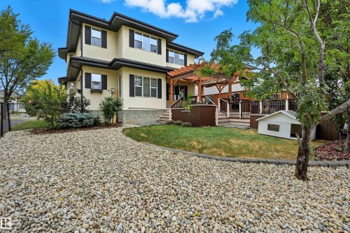 976 Hollingsworth Bend, Edmonton, AB - Outdoor With Facade
