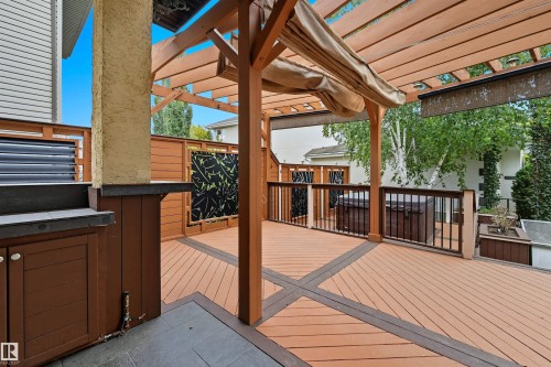 976 Hollingsworth Bend, Edmonton, AB - Outdoor With Exterior