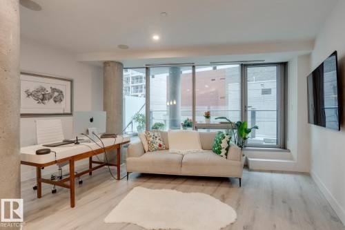 206 11969 Jasper Avenue, Edmonton, AB - Indoor Photo Showing Living Room