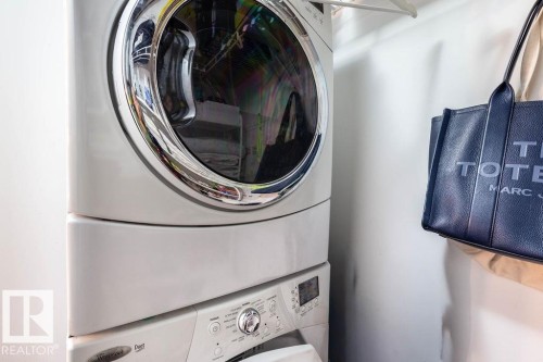 206 11969 Jasper Avenue, Edmonton, AB - Indoor Photo Showing Laundry Room