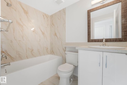 1280 Lakewood Road W, Edmonton, AB - Indoor Photo Showing Bathroom