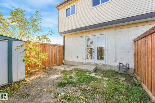 1280 Lakewood Road W, Edmonton, AB - Outdoor With Exterior
