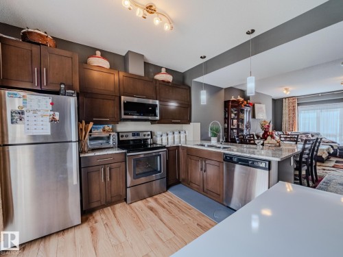 37 13003 132 Avenue, Edmonton, AB - Indoor Photo Showing Kitchen With Double Sink