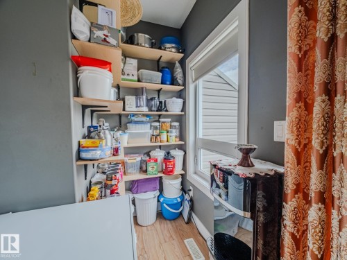 37 13003 132 Avenue, Edmonton, AB - Indoor