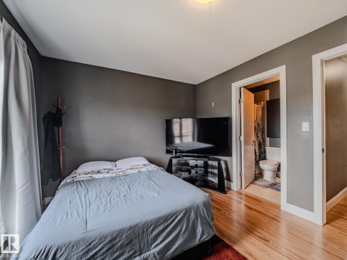 37 13003 132 Avenue, Edmonton, AB - Indoor Photo Showing Bedroom
