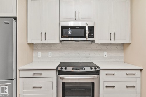 404 625 Leger Way, Edmonton, AB - Indoor Photo Showing Kitchen