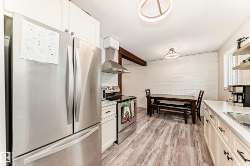 6 Beacon Crescent, St. Albert, AB - Indoor Photo Showing Kitchen