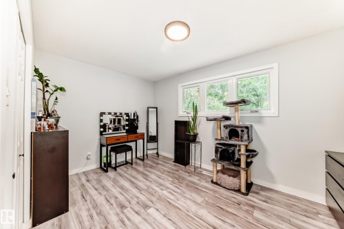 6 Beacon Crescent, St. Albert, AB - Indoor
