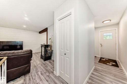 6 Beacon Crescent, St. Albert, AB - Indoor Photo Showing Other Room