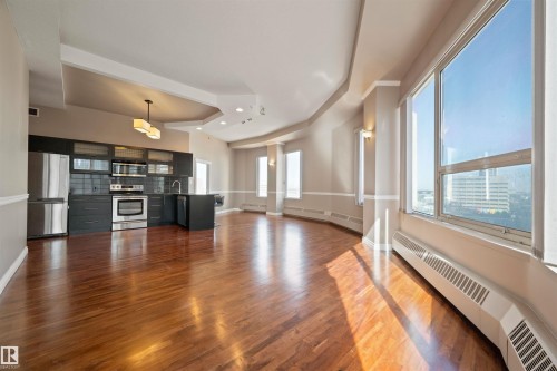 601 10106 105 Street, Edmonton, AB - Indoor