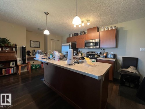 459 1196 Hyndman Road, Edmonton, AB - Indoor Photo Showing Kitchen