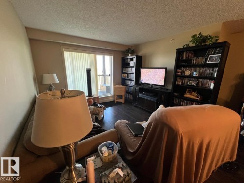 459 1196 Hyndman Road, Edmonton, AB - Indoor