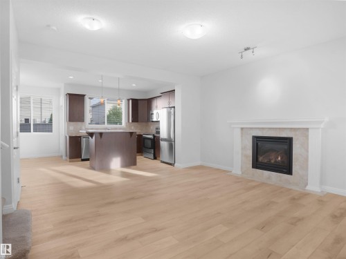 2533 Cole Crescent, Edmonton, AB - Indoor With Fireplace