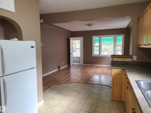 12414 90 Street, Edmonton, AB - Indoor Photo Showing Kitchen With Double Sink
