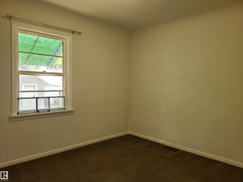 12414 90 Street, Edmonton, AB - Indoor Photo Showing Other Room