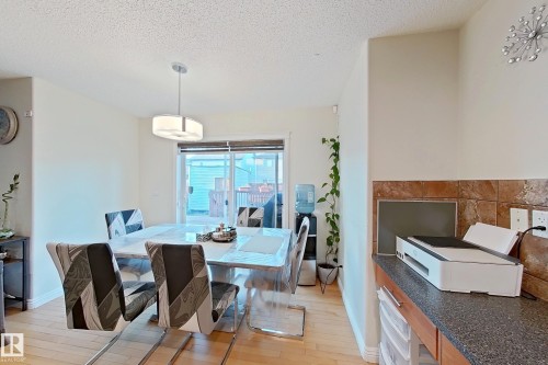 3008 24 Avenue, Edmonton, AB - Indoor Photo Showing Dining Room