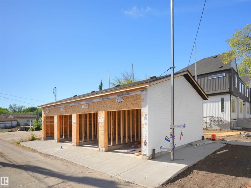 10121 122 Avenue, Edmonton, AB - Outdoor