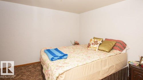 16 Maple Cresent, Rural Westlock County, AB - Indoor Photo Showing Bedroom