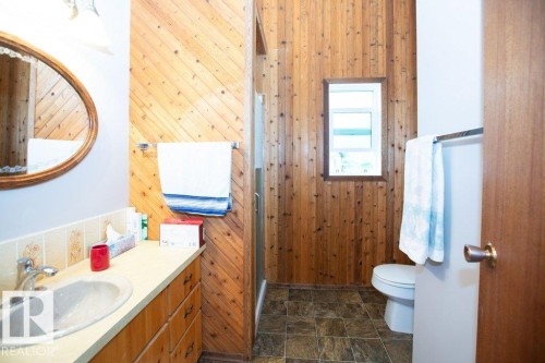 16 Maple Cresent, Rural Westlock County, AB - Indoor Photo Showing Bathroom