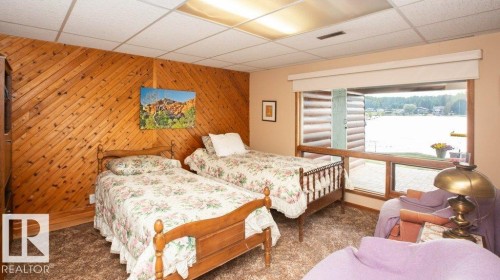 16 Maple Cresent, Rural Westlock County, AB - Indoor Photo Showing Bedroom