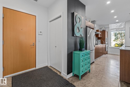 106 2504 109 Street, Edmonton, AB - Indoor Photo Showing Other Room